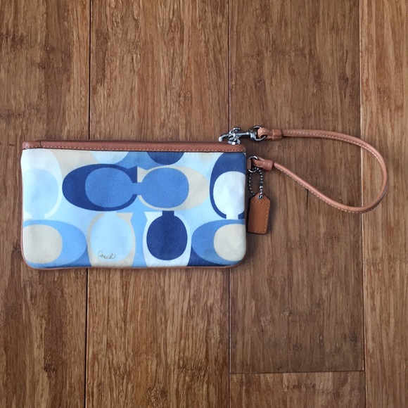 Coach Fabric Wristlet 7.5L x 4.5T - Picture 3 of 4